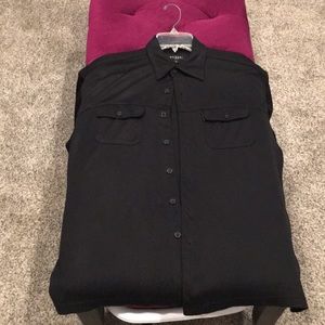 5/$25 Guess S/S button up